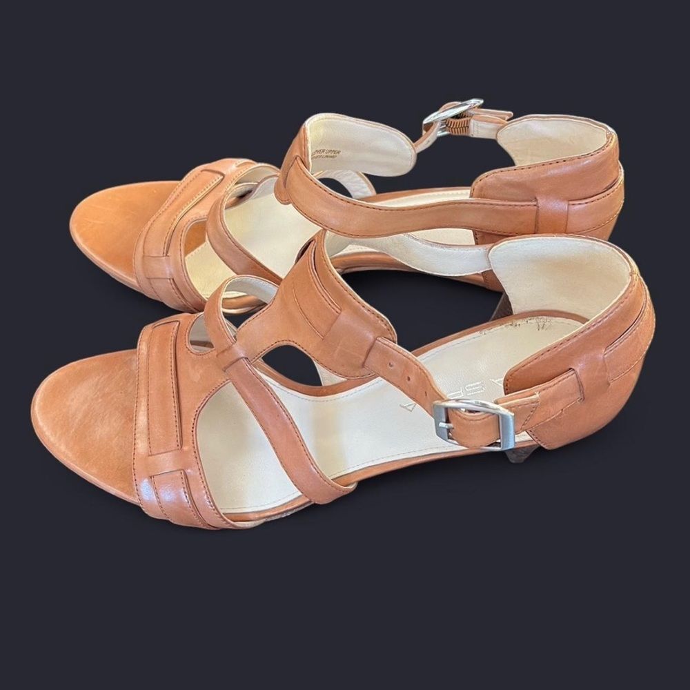 Via Spiga Hilda Cognac Alwather Tan Heels Size 8.5 - Picture 2 of 8